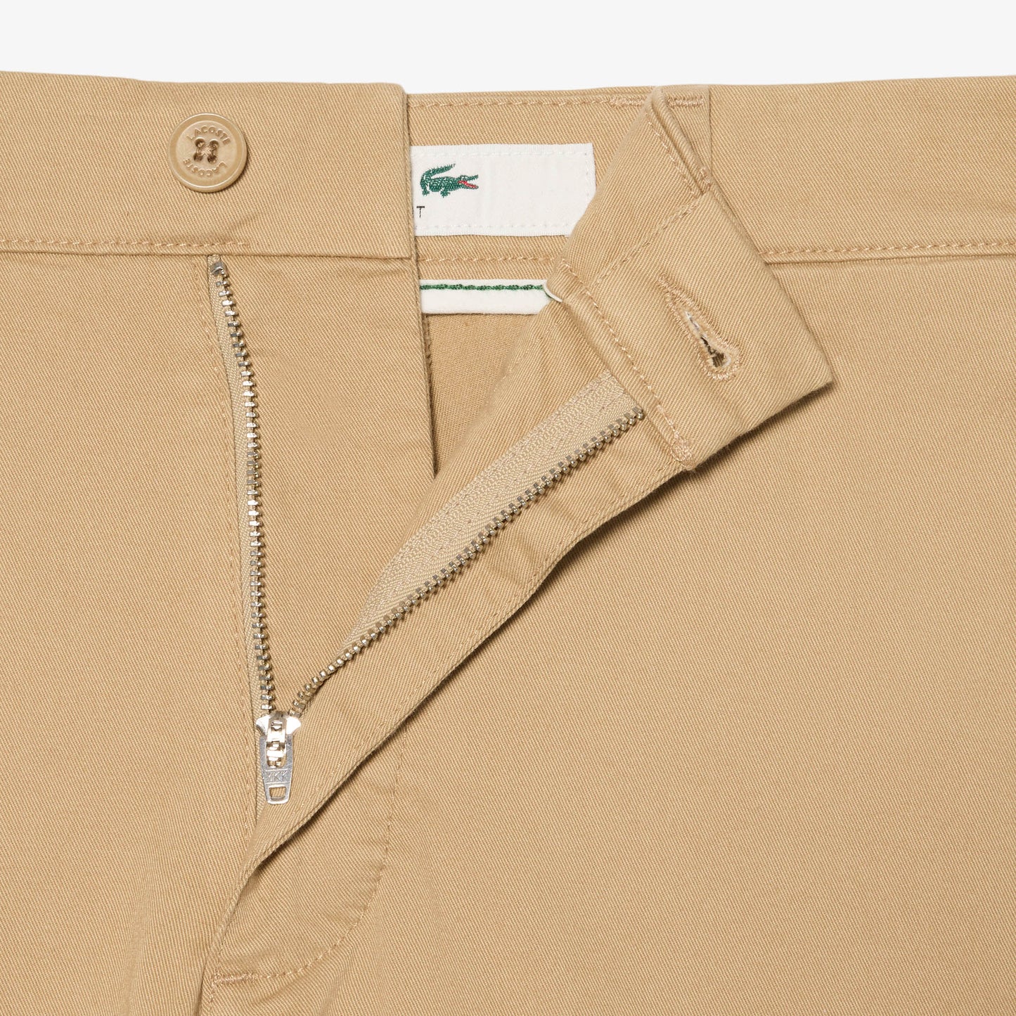 Bermuda Chino En Algodón Stretch De Corte Regular
