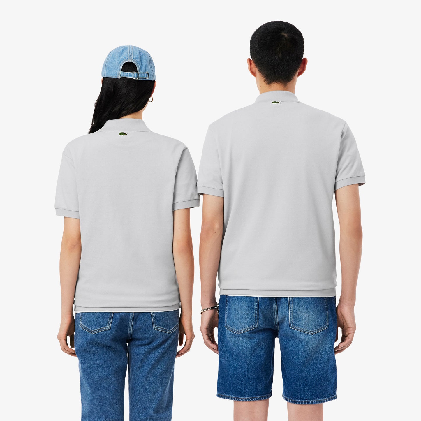 Polo De Corte Clásico Con Detalles De Marca En Relieve