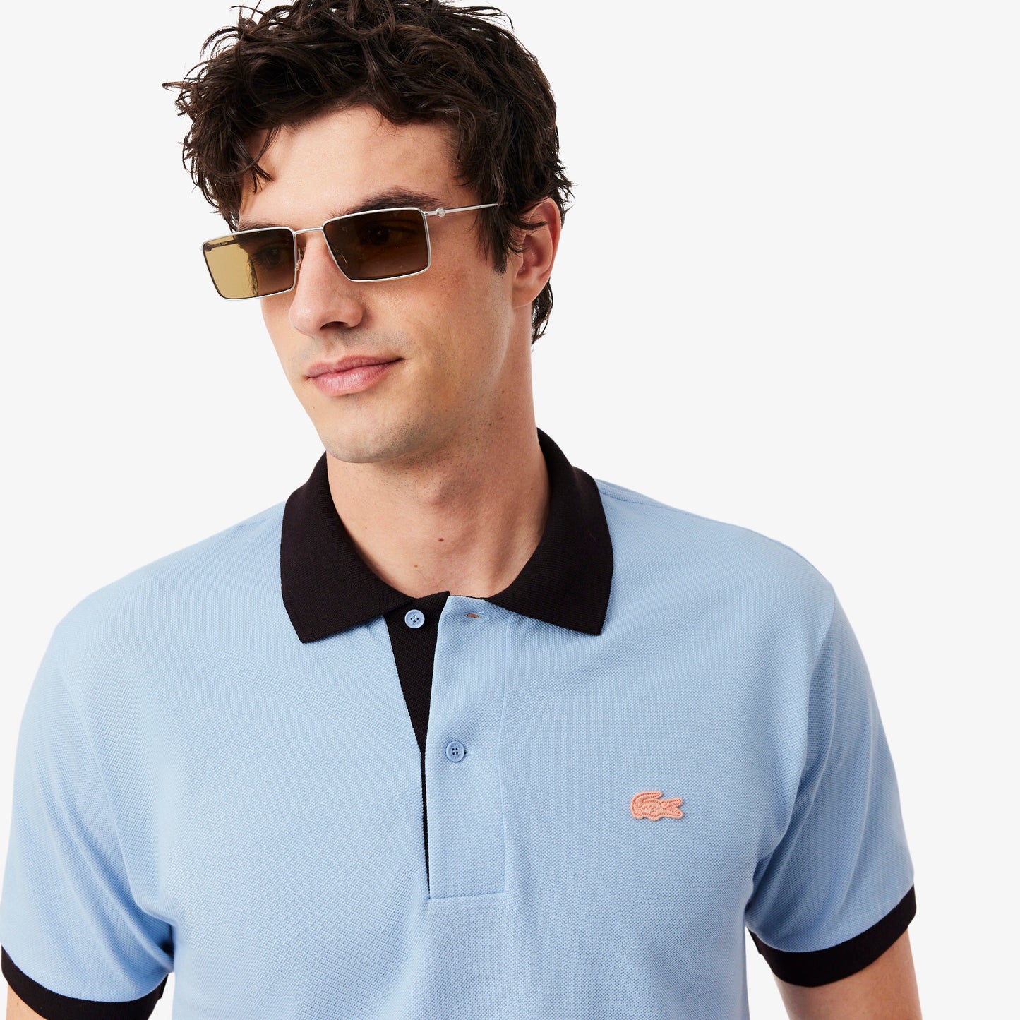 Polo De Canalé En Contraste De Corte Clásico