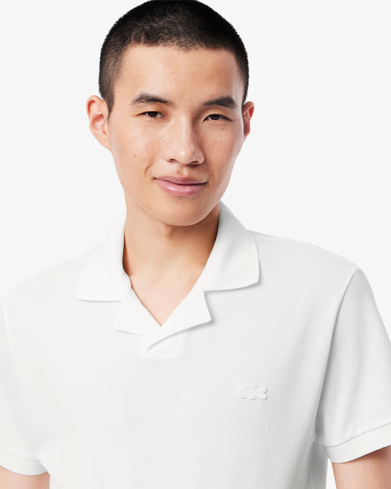 Polo Paris Con Cuello Abierto Y Fit Clásico